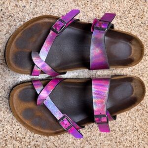Birkenstock Mayari Pink  Leather Footbed in Electric Metallic Magenta
